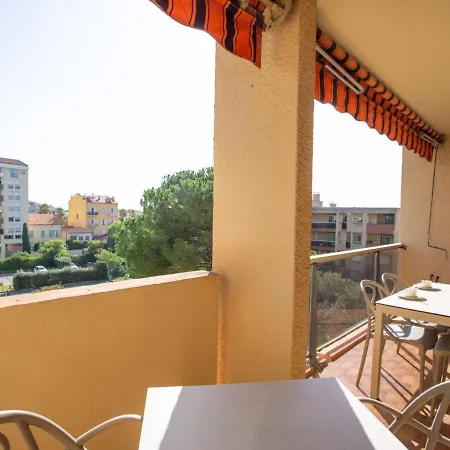 Les Jardins Du Luxembourg-2 By Interhome הייר