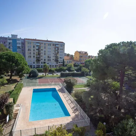 Les Jardins Du Luxembourg-2 By Interhome 히에레